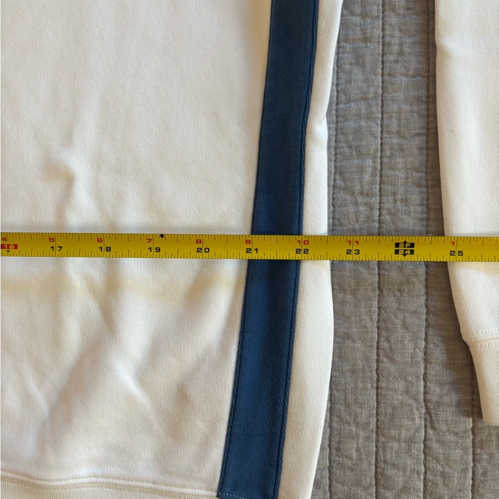 Bobby Jones White and Navy Quarter-Zip Sweater - Picture 4 of 7